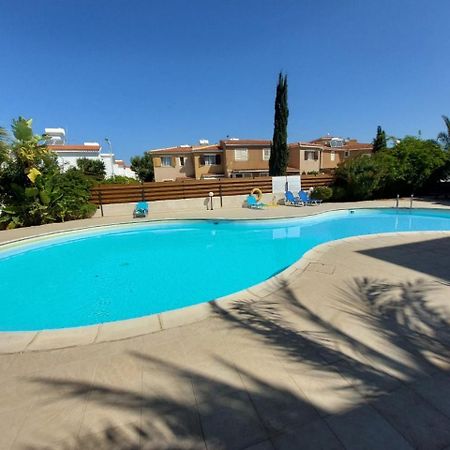 Joanne'S Cosy 1 Bdrm Apt Paphos Exteriör bild
