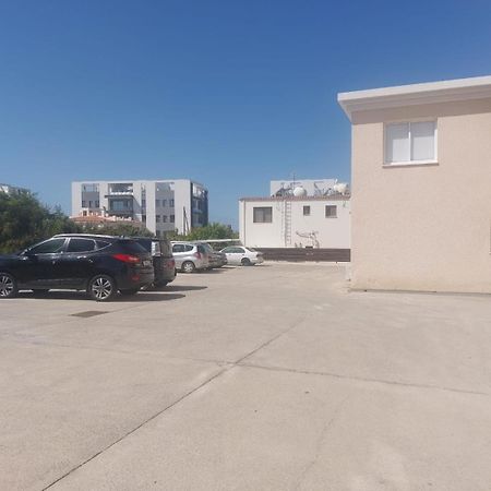 Joanne'S Cosy 1 Bdrm Apt Paphos Exteriör bild